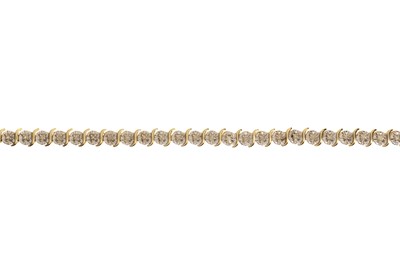 Lot 655 - DIAMOND BRACELET