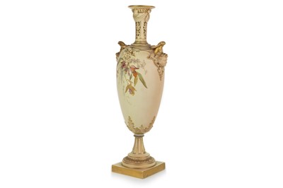 Lot 1372 - ROYAL WORCESTER BLUSH IVORY VASE