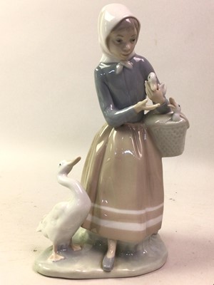 Lot 362 - COLLECTION OF LLADRO FIGURE GROUPS AND OTHER FIGURES