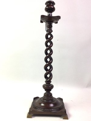 Lot 384 - MAHOGANY TWIST COLUMN CANDLESTICK