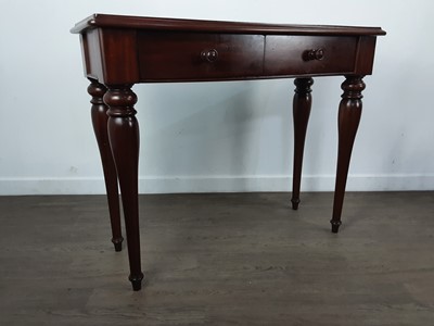 Lot 561 - REPRODUCTION MAHOGANY CONSOLE TABLE