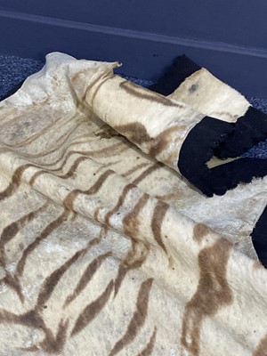 Lot 88 - IN THE MANNER OF ROWLAND WARD, TAXIDERMY TIGER SKIN RUG