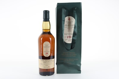 Lot 239 - LAGAVULIN 19 YEAR OLD FEIS ILE 2019