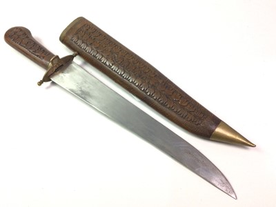 Lot 603 - EASTERN HUNTING KNIFE