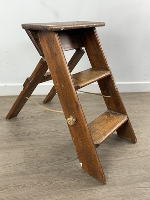 Lot 673 - PINE FOLDING STEPLADDERS