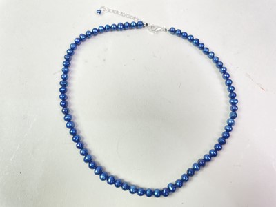 Lot 739 - GROUP OF COSTUME JEWELLERY