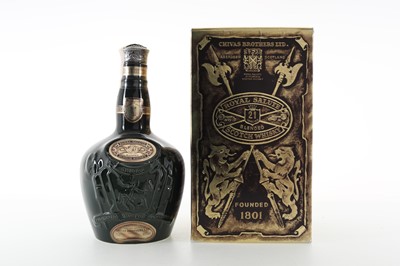 Lot 37 - CHIVAS ROYAL SALUTE 21 YEAR OLD EMERALD DECANTER 75CL