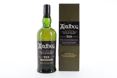 Lot 389 - ARDBEG 10 YEAR OLD