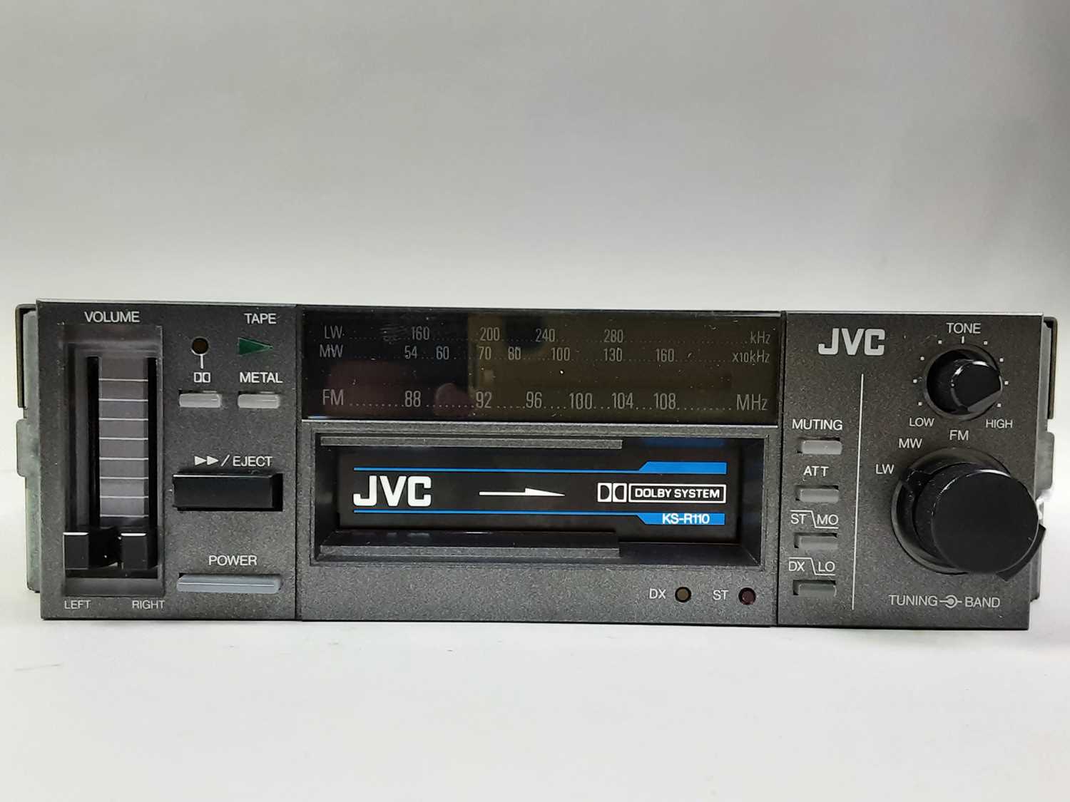 Lot 757 - GENNEXXA CAR RADIO CASSETTE PLAYER