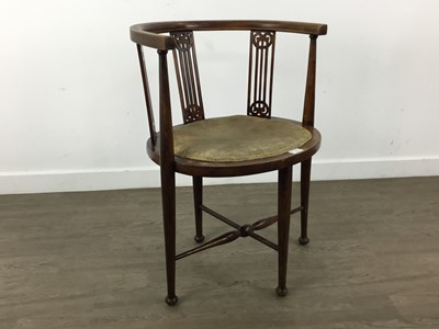 Lot 759 - EDWARDIAN MAHOGANY TUB CHAIR