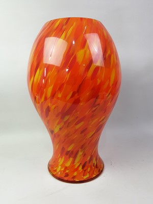 Lot 760 - LARGE MOTTLED GLASS VASE