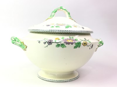 Lot 804 - SPODE ROYAL JASMINE DINNER SERVICE