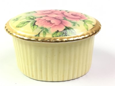 Lot 806 - COLLECTION OF SMALL PILL BOXES