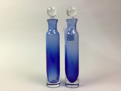 Lot 801 - BLUE CUT GLASS VASE