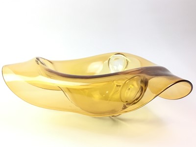 Lot 812 - CONTEMPORARY STUDIO GLASS BOWL