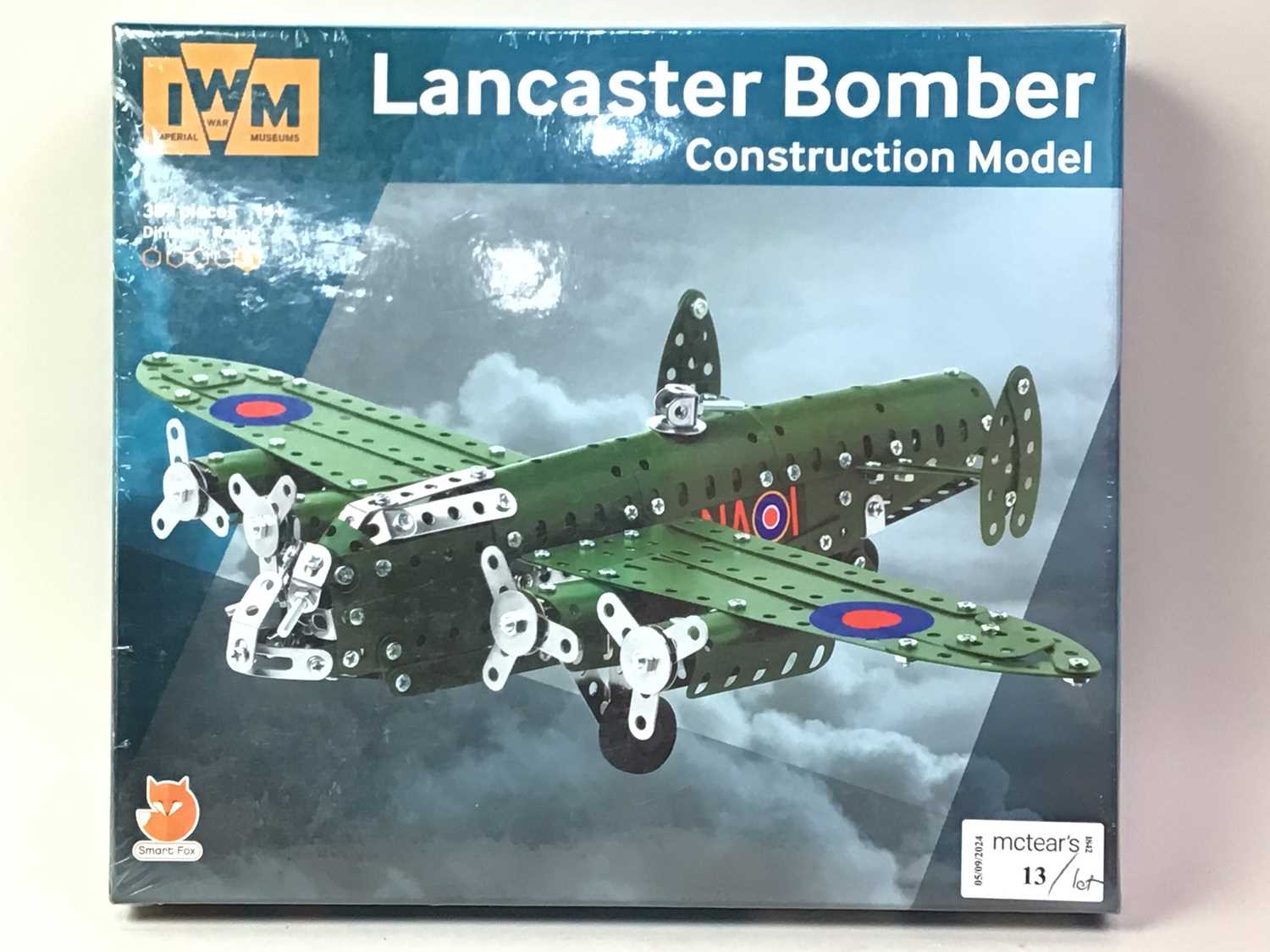 Lot 13 - ITALERI SOVIET INFANTRY TANK MODEL