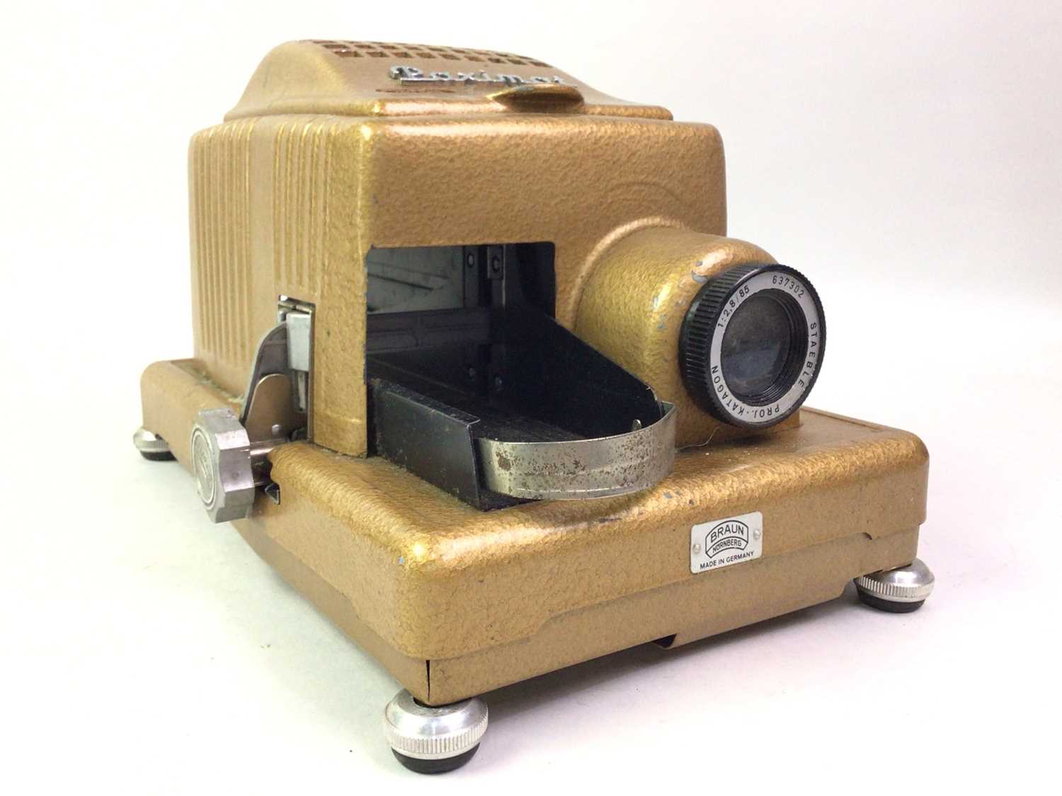 Lot 14 - VINTAGE PAXIMAT PROJECTOR