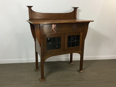 Lot 459 - IN THE MANNER OF SHAPLAND & PETTER, ARTS & CRAFTS OAK SIDE CABINET