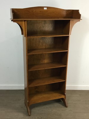 Lot 463 - ARTS & CRAFTS OAK BOOKCASE