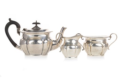 Lot 808 - EDWARDIAN SILVER THREE PIECE TEA SERVICE