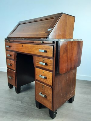 Lot 119 - TWIN PEDESTAL DESK