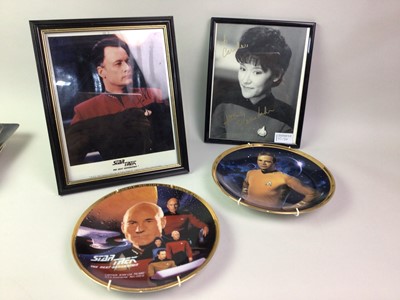 Lot 62 - GROUP OF STAR TREK ITEMS