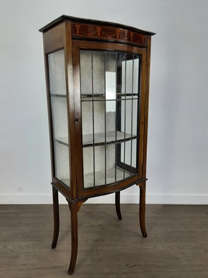 Lot 261 - EDWARDIAN MAHOGANY DISPLAY CABINET