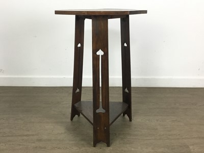 Lot 470 - ARTS & CRAFTS OAK OCCASIONAL TABLE