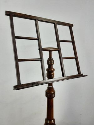 Lot 1400 - WHEELDON'S PATENT MAHOGANY MUSIC STAND