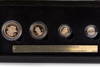 Lot 10 - PLATINUM JUBILEE MONARCH PLATINUM-GOLD SOVEREIGN DELUXE SET