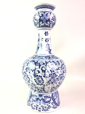 Lot 256 - DUTCH DELFT DOUBLE GOURD SHAPED VASE