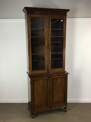 Lot 1409 - EDWARDIAN MAHOGANY CABINET BOOKCASE