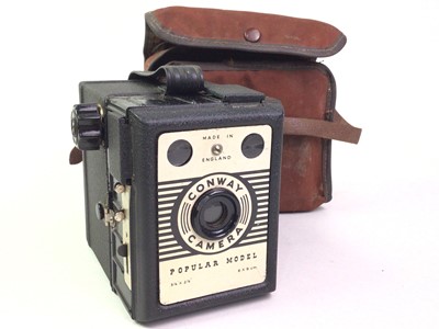 Lot 513 - GROUP OF CAMERAS