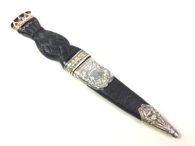 Lot 554 - ELIZABETH II SILVER MOUNTED SGIAN DUBH