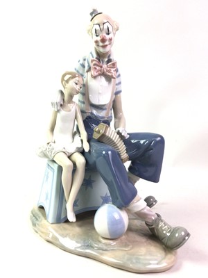 Lot 446 - LLADRO FIGURE GROUP OF A CLOWN AND BALLERINA