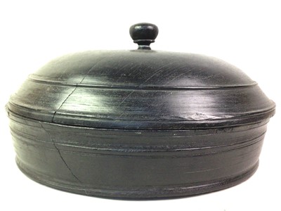 Lot 705 - AFRICAN EBONISED WOODEN CIRCULAR CONTAINER