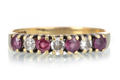 Lot 470 - RUBY AND DIAMOND FIVE STONE RING