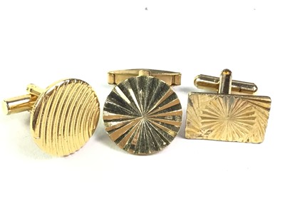 Lot 672 - GROUP OF CUFFLINKS