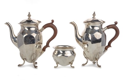 Lot 860 - GEORGE V SILVER CAFE AU LAIT