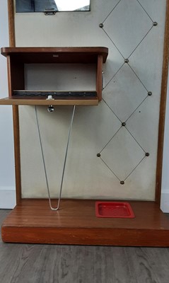 Lot 673 - MID CENTURY TEAK HALL HAT AND COAT STAND