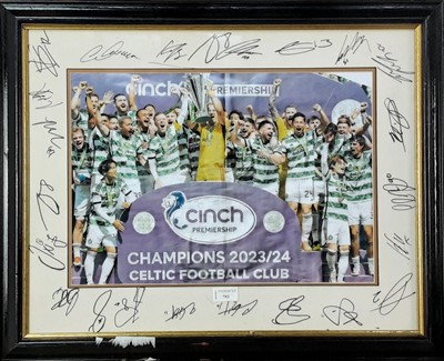 Lot 793 - CELTIC SIGNED PHOTOGRAPH