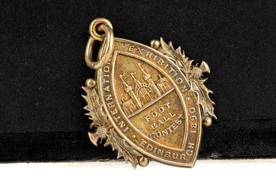 Lot 1750 - R. MUIR-GLEN OF QUEEN'S PARK F.C., EDINBURGH INTERNATIONAL EXHIBITION WINNERS MEDAL