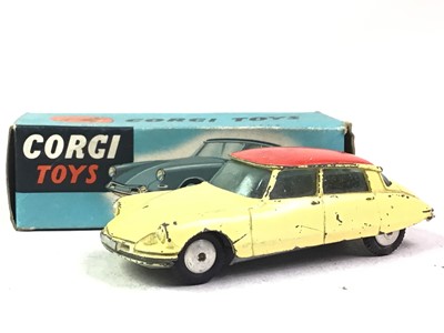 Lot 205 - GROUP OF CORGI DIECAST MODEL VEHICLES