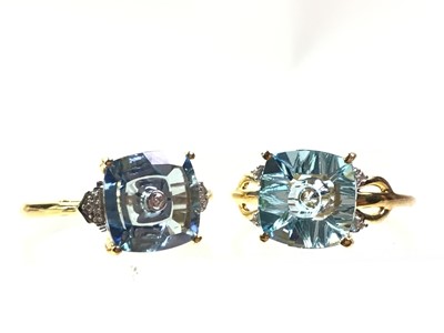 Lot 29 - THREE GEM SET RINGS