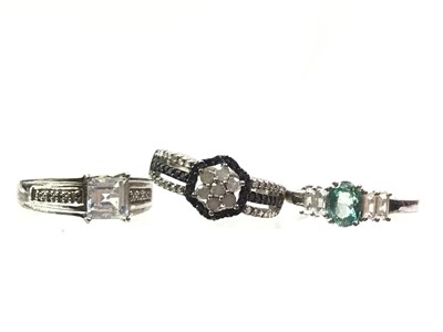 Lot 32 - BLACK DIAMOND CLUSTER RING