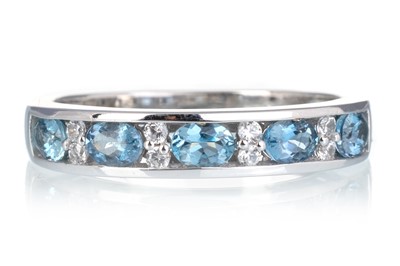 Lot 482 - AQUAMARINE AND GEM SET BAND