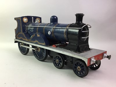 Lot 232 - LARGE SCALE STEAM LOCOMOTIVE AND TENDER