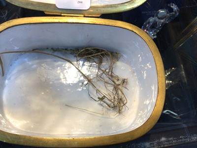 Lot 99 - CAPO DI MONTE PORCELAIN TRINKET BOX