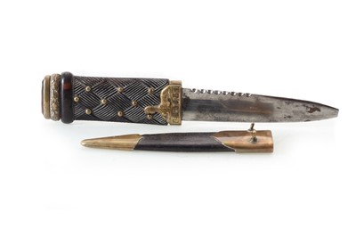 Lot 34 - REGIMENTAL SGIAN-DUBH