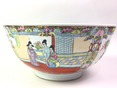 Lot 152 - CHINESE CANTON FAMILLE ROSE BOWL